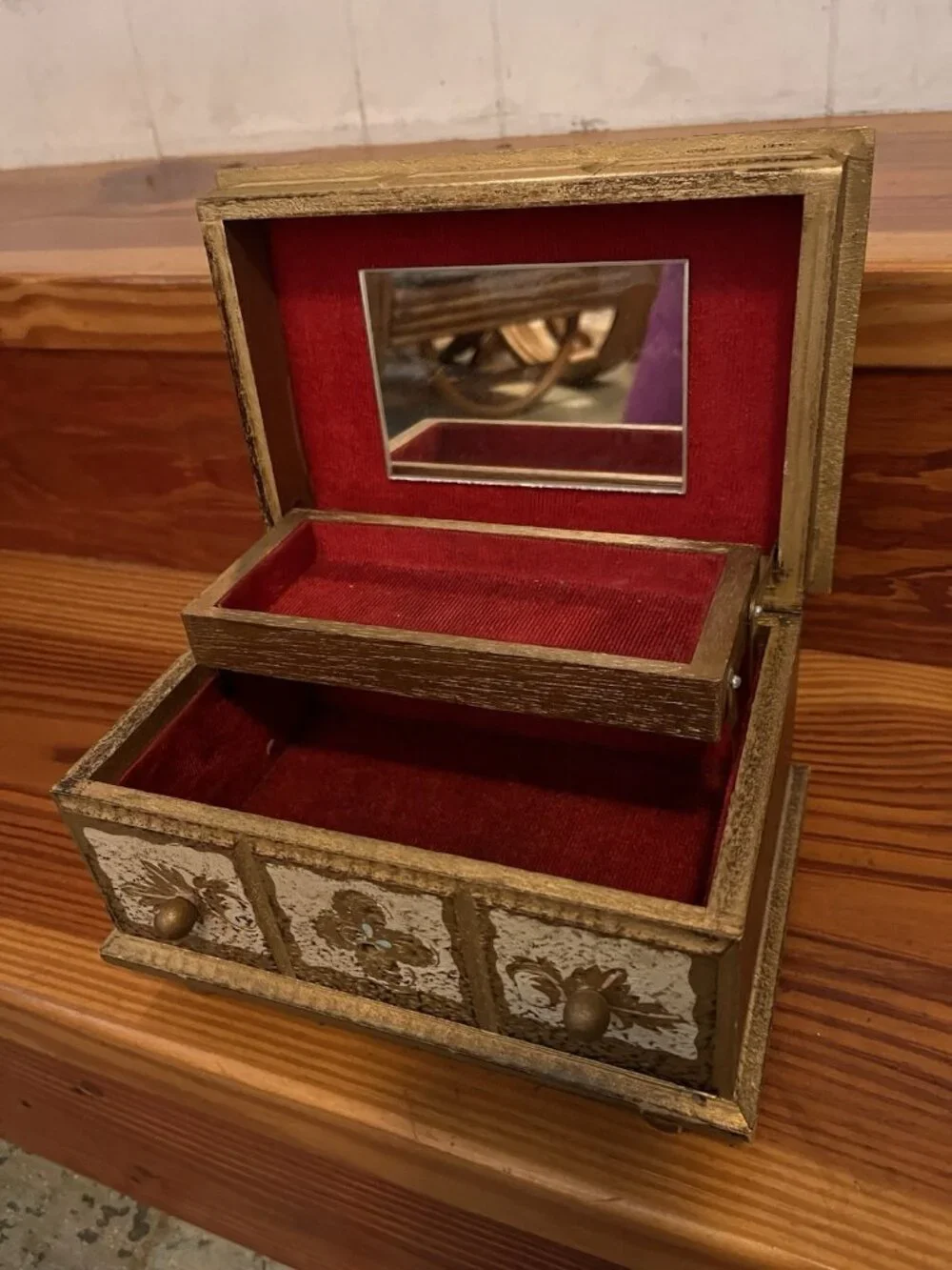 Vintage Florentine Wood Jewelry Box Distressed Needs Knob Fixer As Is 9”x6”